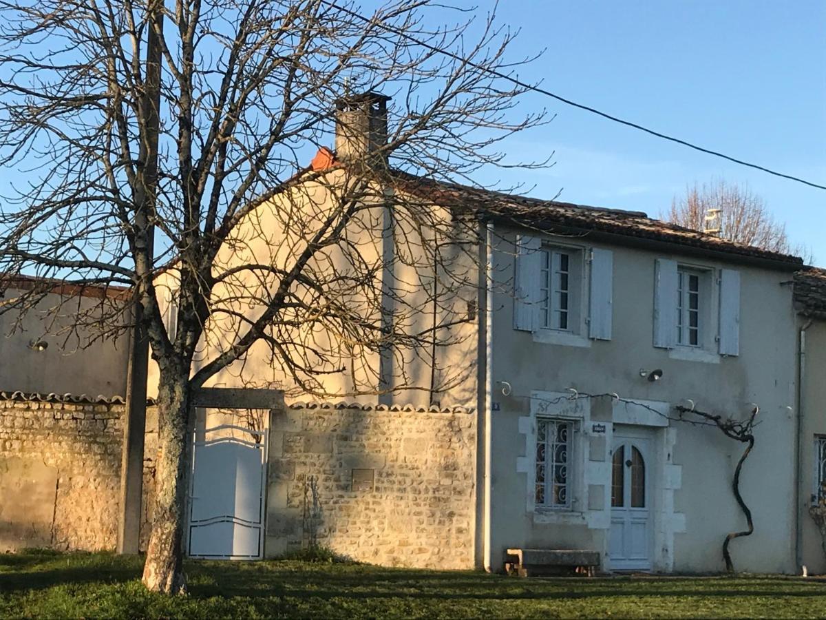 La Maison De Josephine Montignac-Charente Екстериор снимка