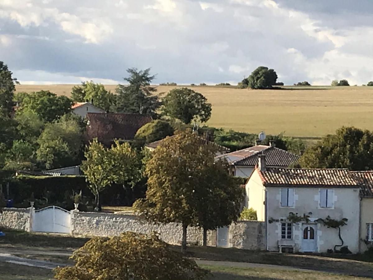 La Maison De Josephine Montignac-Charente Екстериор снимка